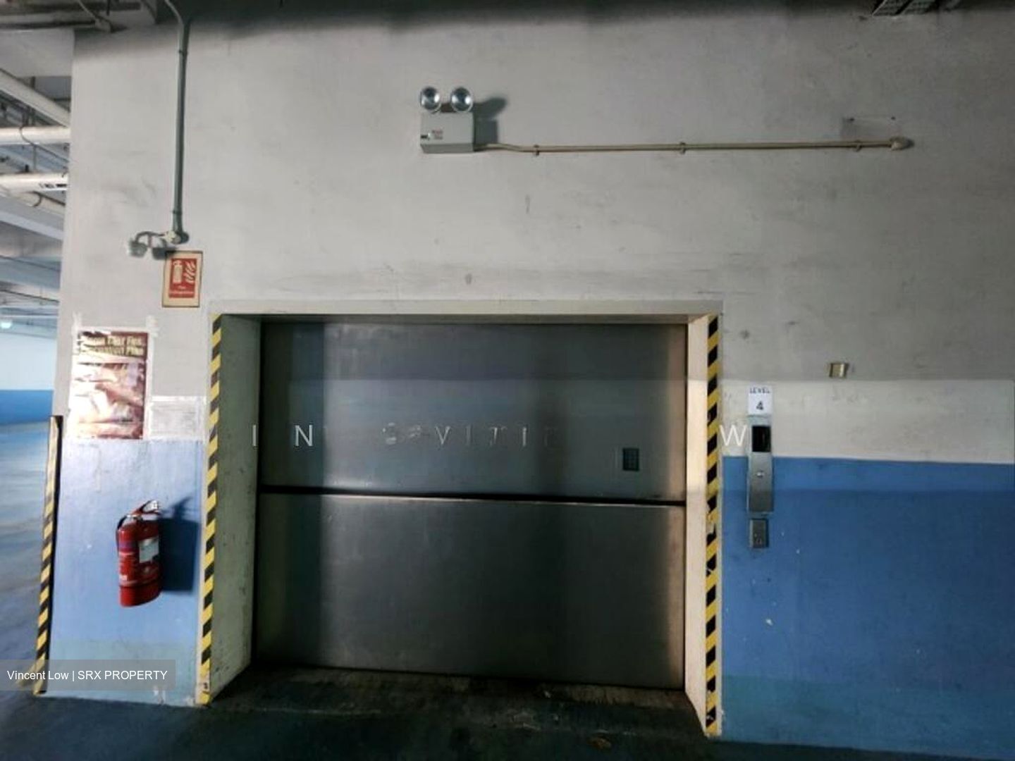 Auto World (D12), Warehouse #591796971